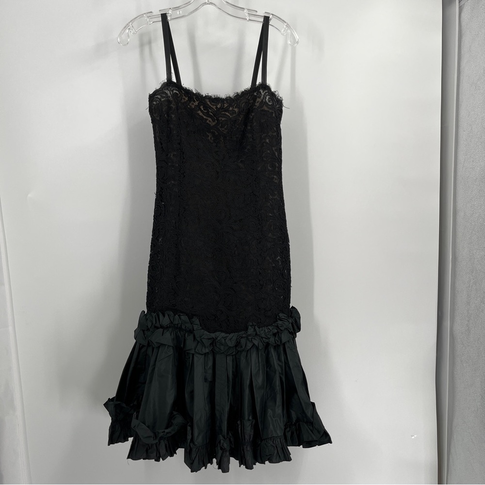 Oscar De La Renta black party dress size measures a S STUNNING!!!!!